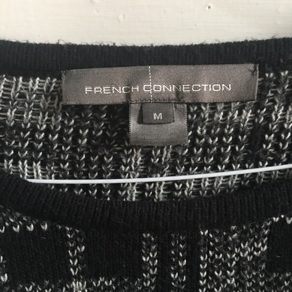 Geometric Patterned Sweater - Picture 2 of 8